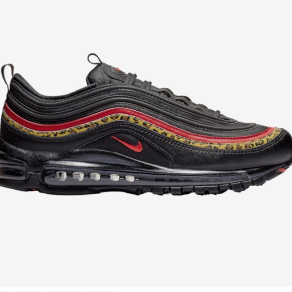 black and cheetah air max